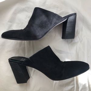 Eileen Fisher Black Suede Minimalst Mules